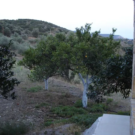 Perivoli's Hill Apartment